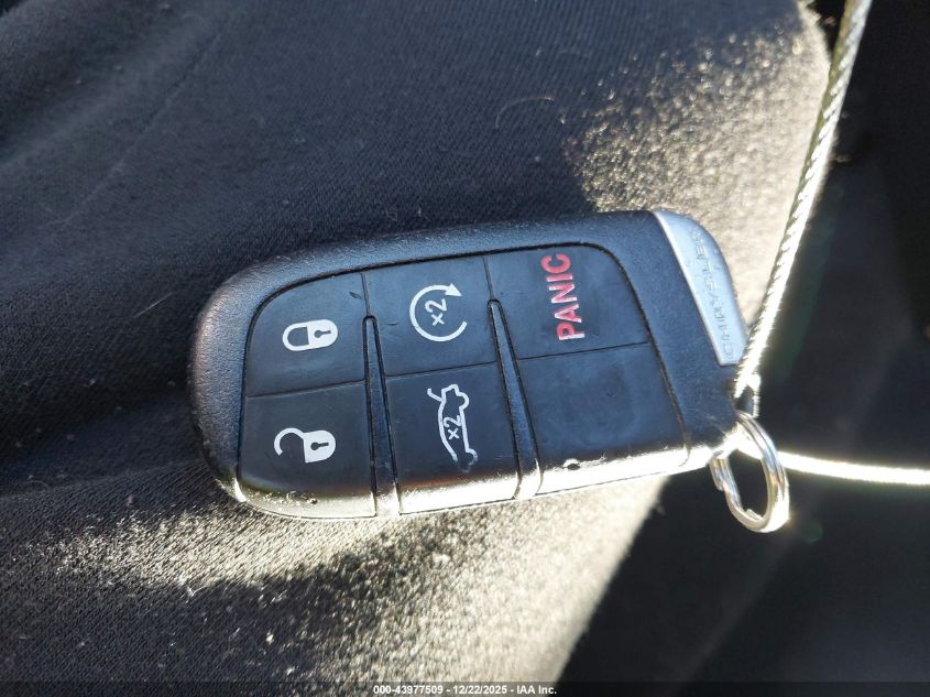 2012 Chrysler 300C VIN: 2C3CCAET6CH237903 Lot: 43977509