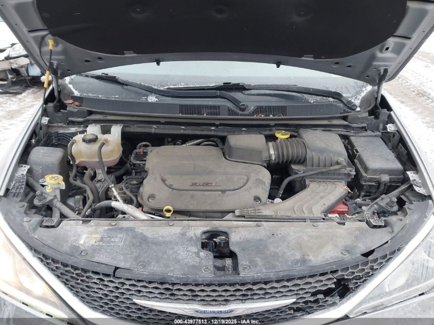 2019 Chrysler Pacifica Touring Plus VIN: 2C4RC1FG9KR589518 Lot: 43977513