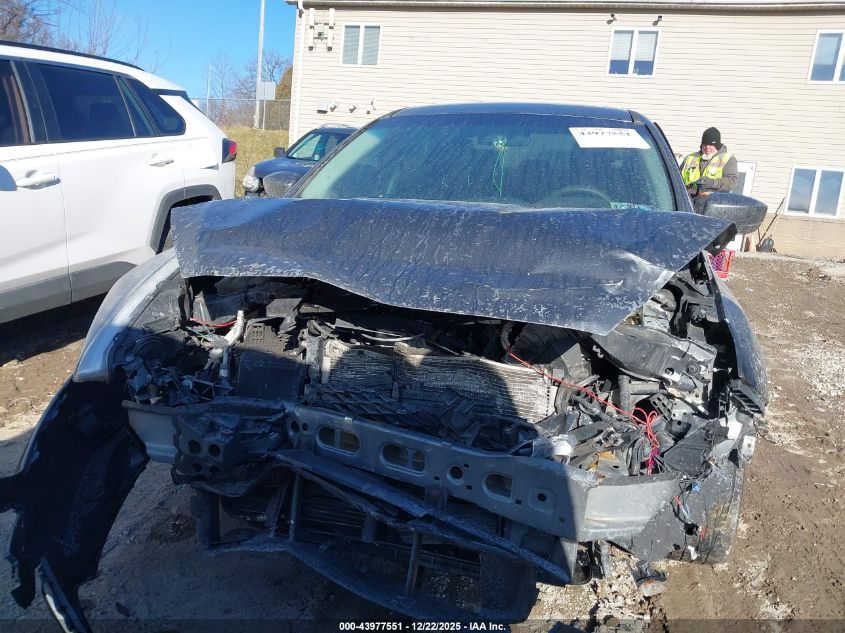 2018 Ford Focus Se VIN: 1FADP3FE1JL221694 Lot: 43977551