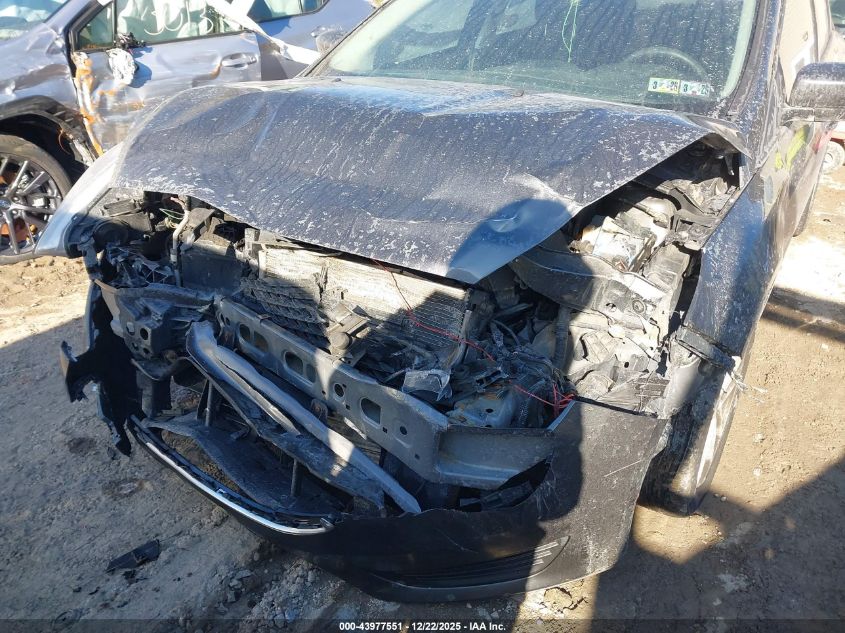 2018 Ford Focus Se VIN: 1FADP3FE1JL221694 Lot: 43977551