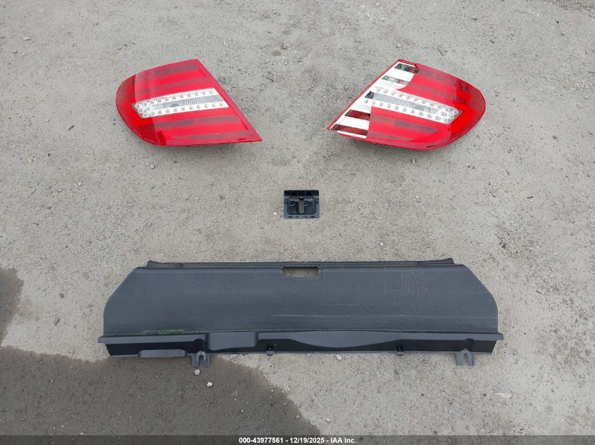 2014 Mercedes-Benz C-Class C 250 Sport VIN: WDDGF4HB6EA950381 Lot: 43977561