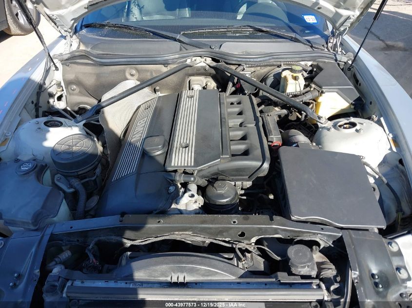 2004 BMW Z4 2.5I VIN: 4USBT33424LS47633 Lot: 43977573