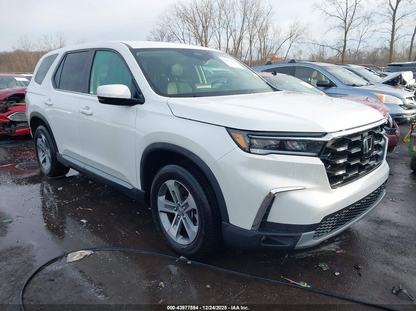 5FNYG1H46PB010457 2023 Honda Pilot Awd Ex-L 8 Passenger auction photo 1