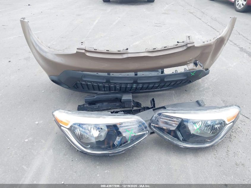 2015 Kia Soul + VIN: KNDJP3A59F7131410 Lot: 43977596