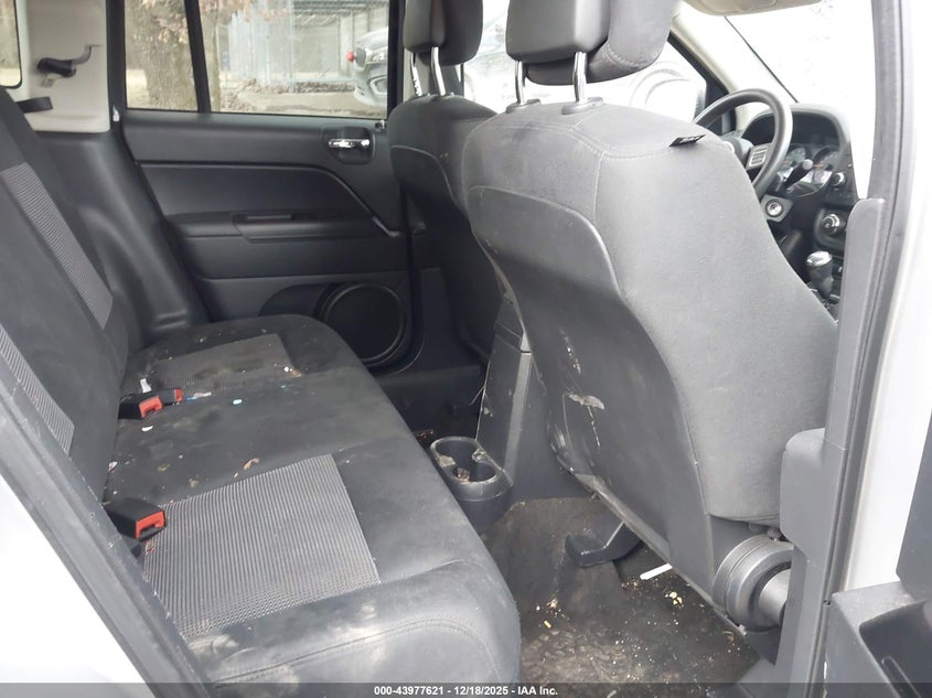 1C4NJDBBXED528931 2014 JEEP COMPASS photo no. 8