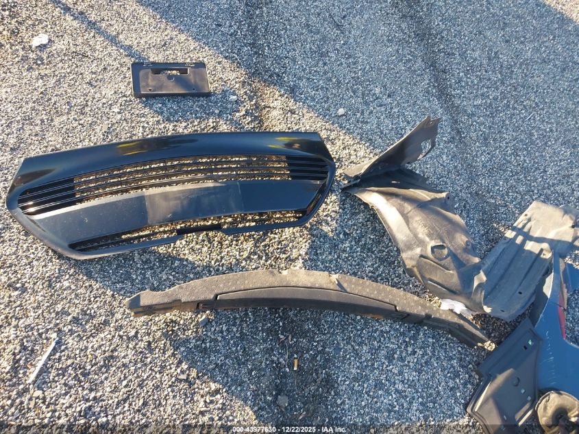 2017 Toyota Corolla Le VIN: 2T1BURHE8HC828185 Lot: 43977630