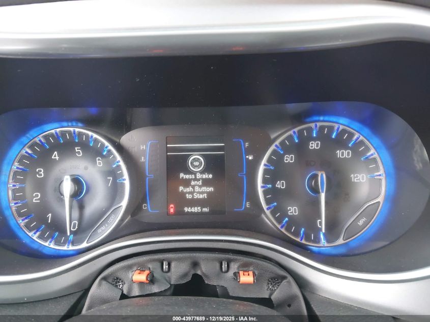 2018 Chrysler Pacifica Touring L VIN: 2C4RC1BG8JR193682 Lot: 43977689