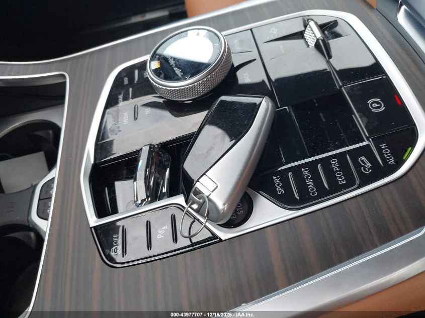 2025 BMW X7 xDrive40I VIN: 5UX23EM04S9Y31814 Lot: 43977707