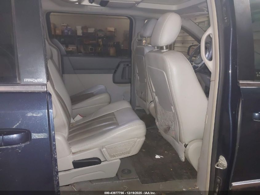 2009 Chrysler Town & Country Touring VIN: 2A8HR54189R679097 Lot: 43977756