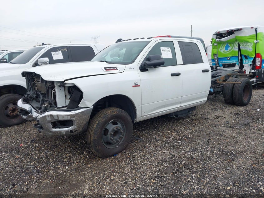 2024 Ram 3500 Chassis Tradesman/Slt/Laramie/Limited