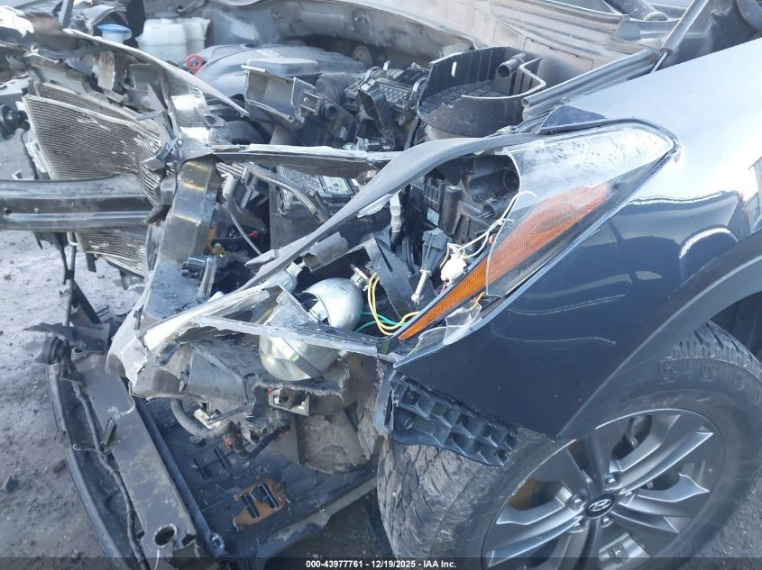 2016 Hyundai Santa Fe Sport 2.4L VIN: 5XYZTDLB6GG321984 Lot: 43977761