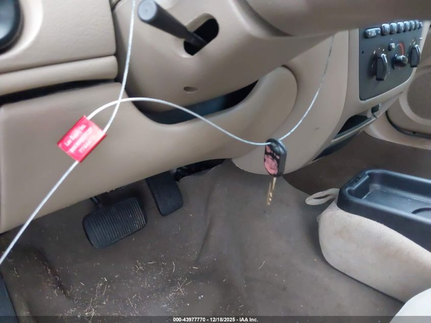 2005 Ford Taurus Se VIN: 1FAHP53U75A233360 Lot: 43977770