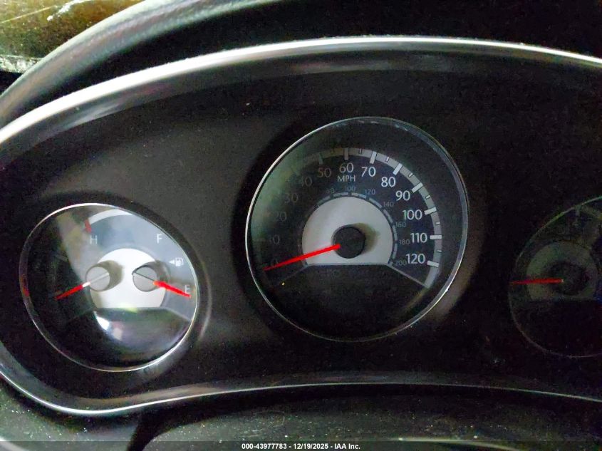 2014 Chrysler 200 Touring VIN: 1C3CCBBB0EN172400 Lot: 43977783