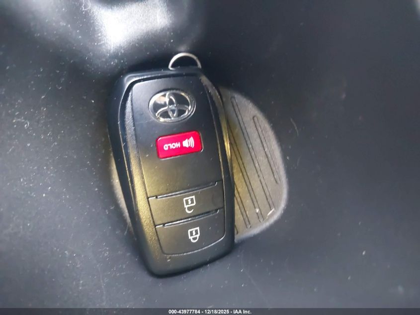 2026 Toyota Corolla Cross Le VIN: 7MUBAABG4TV153171 Lot: 43977784