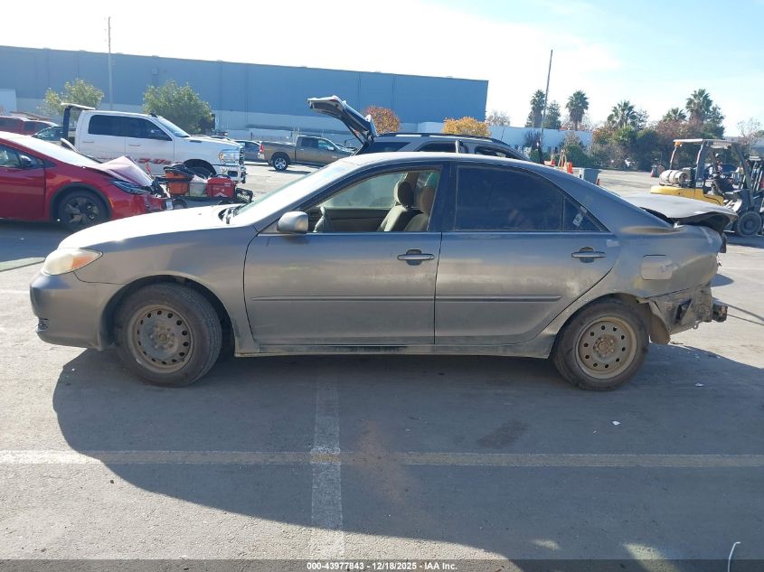 2003 Toyota Camry Le VIN: JTDBE32K730226826 Lot: 43977843