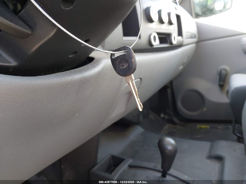 2009 Chevrolet Silverado 1500 Work Truck VIN: 1GCEK19C59Z133638 Lot: 43977850