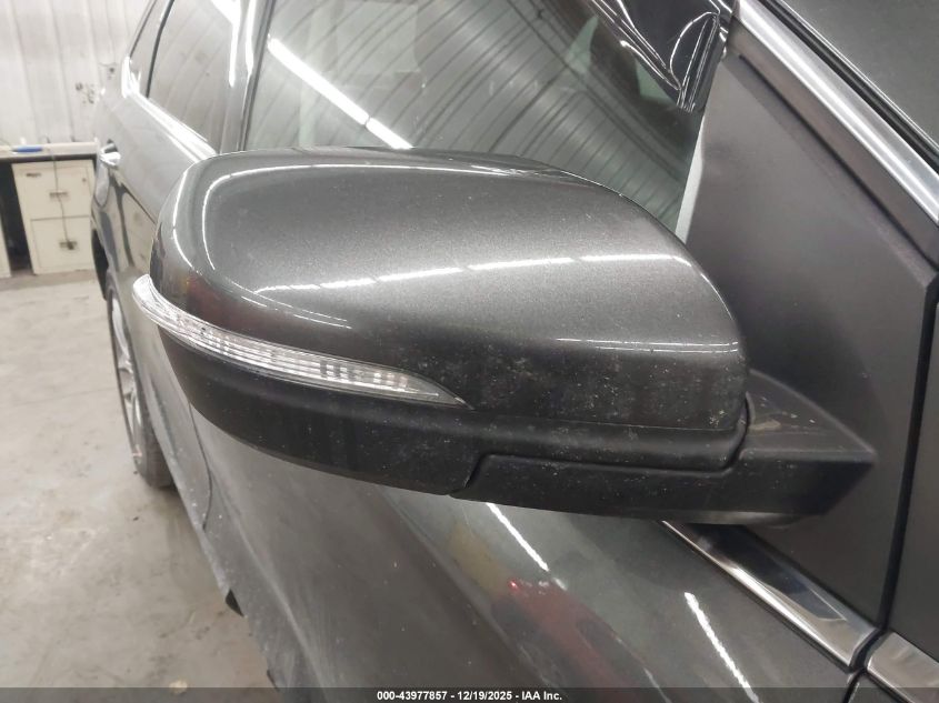 2015 Ford Edge Titanium VIN: 2FMPK4K84FBB82517 Lot: 43977857