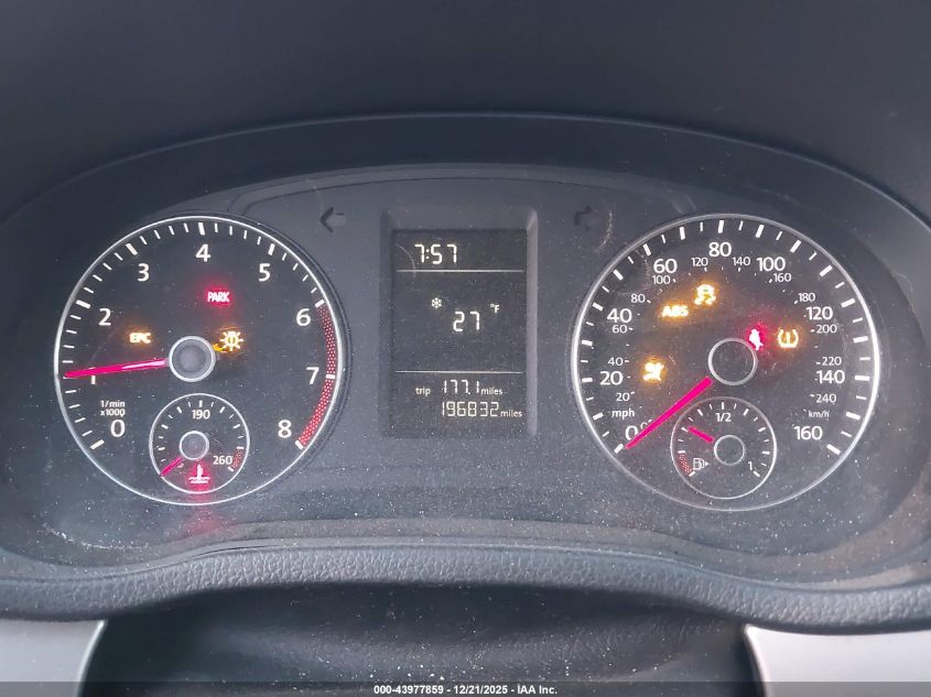 2015 Volkswagen Passat 1.8T S VIN: 1VWAT7A39FC076186 Lot: 43977859