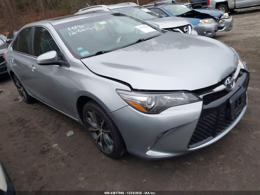 2016 Toyota Camry Xse