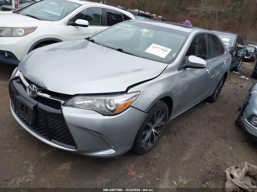 2016 Toyota Camry Xse
