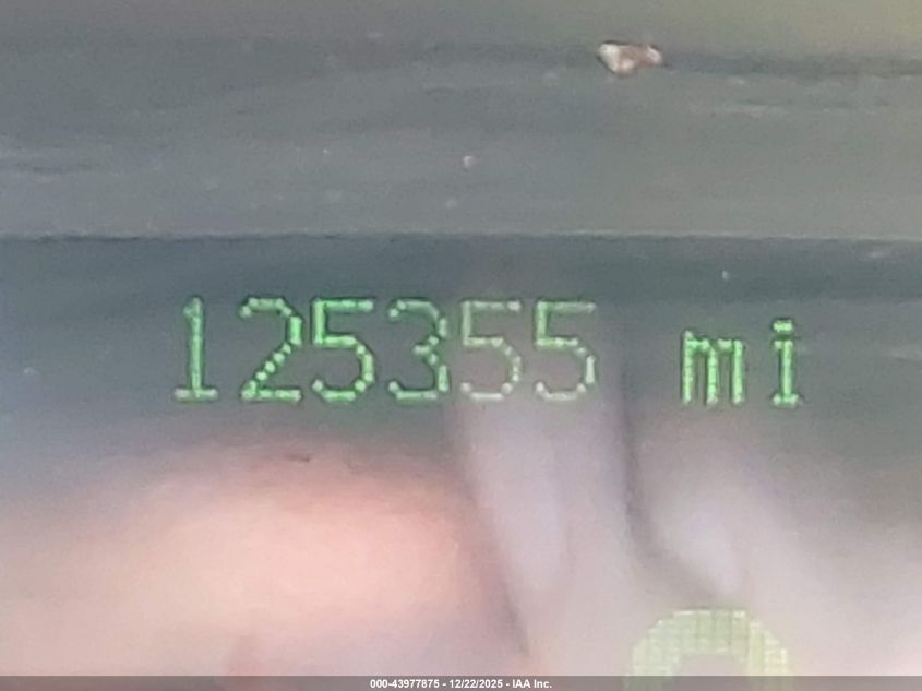 2007 Mercury Grand Marquis Ls VIN: 2MEFM75V07X615220 Lot: 43977875