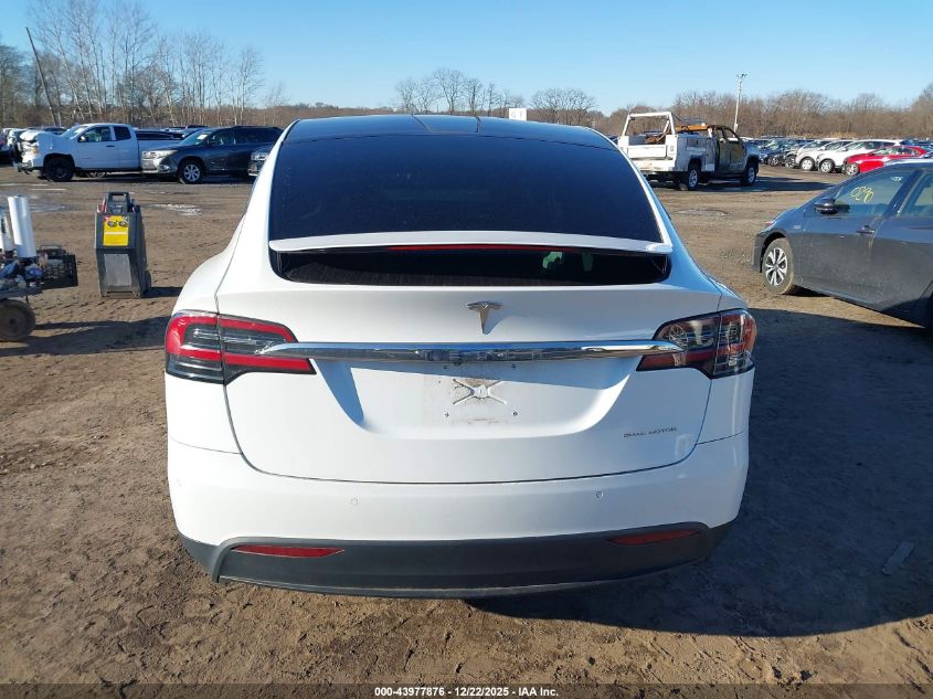 2019 Tesla Model X 100D/75D/Long Range/Standard Range VIN: 5YJXCDE20KF189941 Lot: 43977876