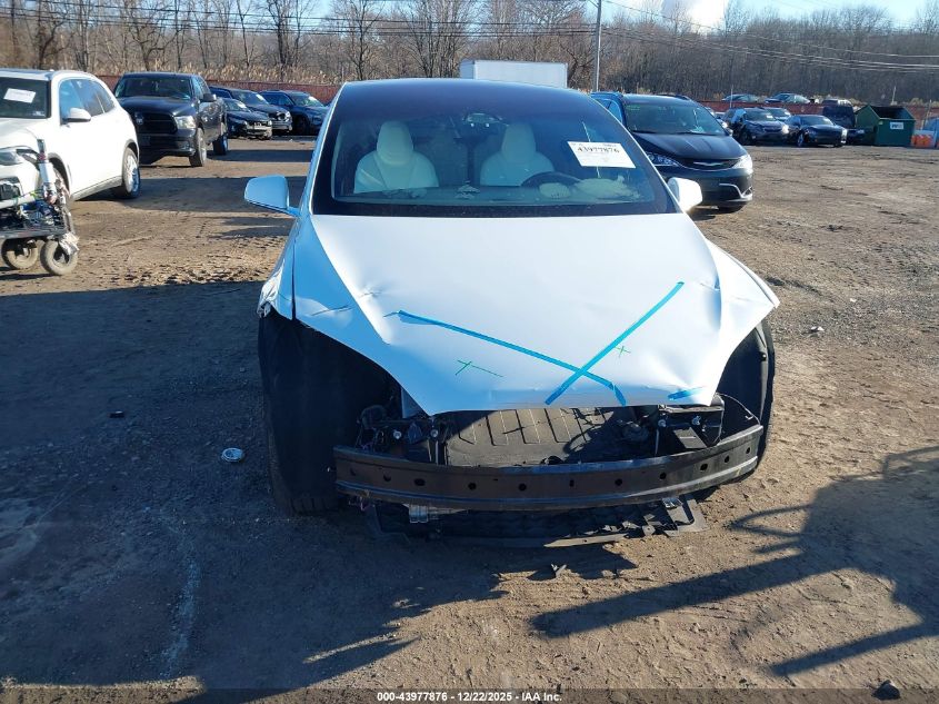 2019 Tesla Model X 100D/75D/Long Range/Standard Range VIN: 5YJXCDE20KF189941 Lot: 43977876