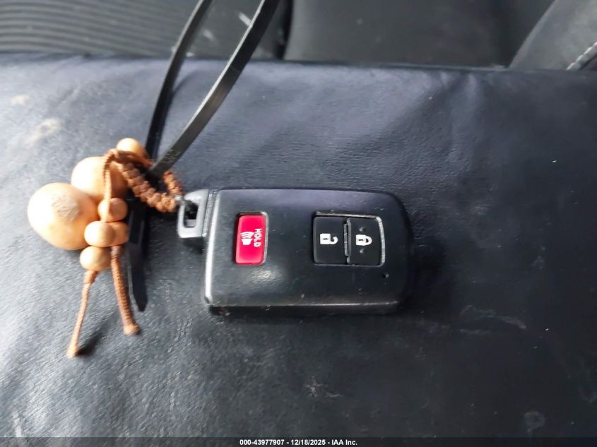 2017 Toyota Prius V Two VIN: JTDZN3EUXHJ063442 Lot: 43977907