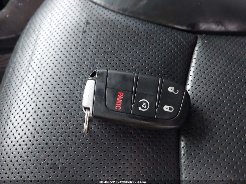 2016 Dodge Journey R/T VIN: 3C4PDDEGXGT168628 Lot: 43977910