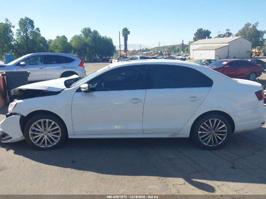 2016 Volkswagen Jetta 1.8T Sel VIN: 3VWL17AJ7GM205636 Lot: 43977973