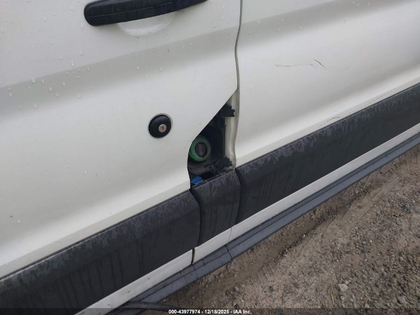 2015 Ford Transit-250 VIN: 1FTNR2ZV7FKA68010 Lot: 43977974