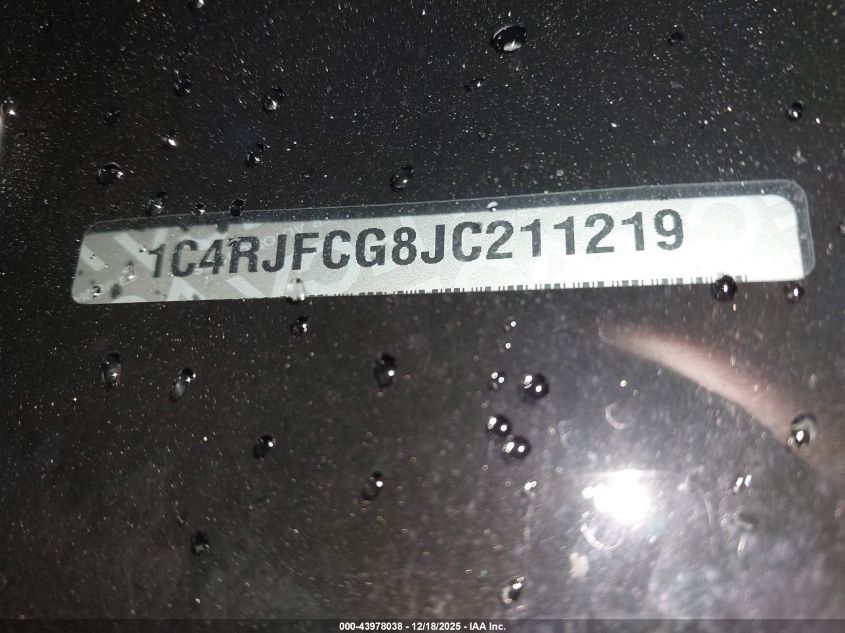 2018 Jeep Grand Cherokee Overland 4X4 VIN: 1C4RJFCG8JC211219 Lot: 43978038