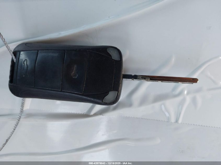 2005 Porsche Cayenne S VIN: WP1AB29P75LA62266 Lot: 43978043