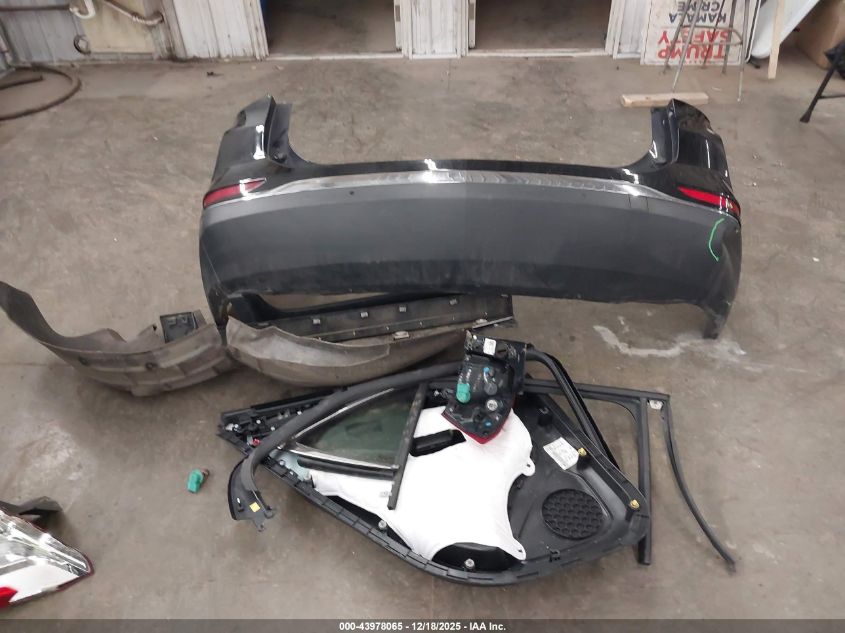 2020 Chevrolet Equinox Awd Lt 1.5L Turbo VIN: 2GNAXUEV6L6185413 Lot: 43978065