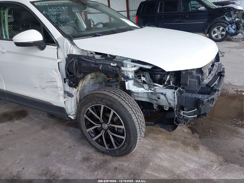 2021 Volkswagen Tiguan 2.0T Se/2.0T Se R-Line Black/2.0T Sel VIN: 3VV3B7AXXMM000572 Lot: 43978084