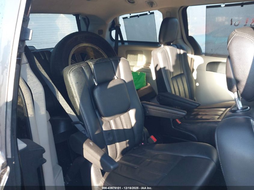 2012 Chrysler Town & Country Touring-L VIN: 2C4RC1CG2CR163210 Lot: 43978101