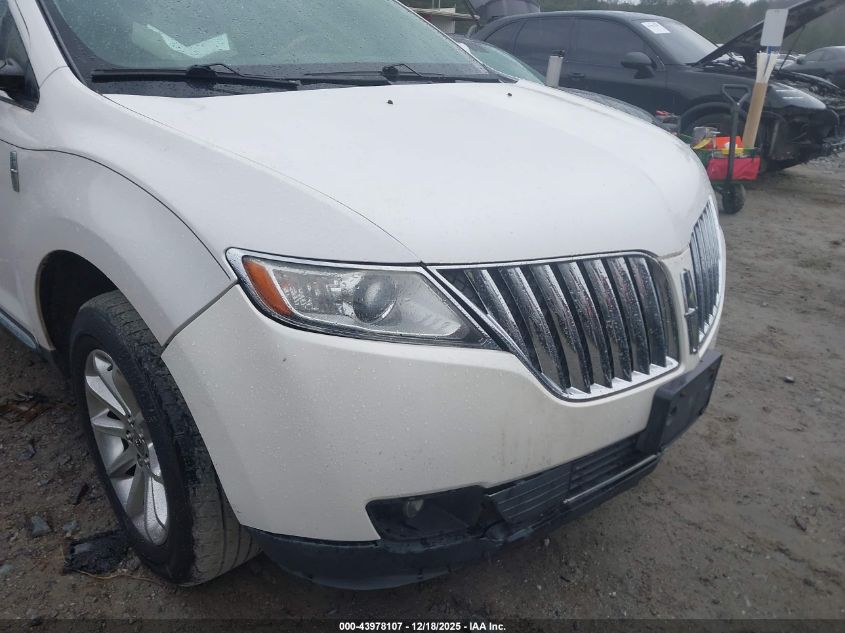 2014 Lincoln Mkx VIN: 2LMDJ8JK4EBL15502 Lot: 43978107