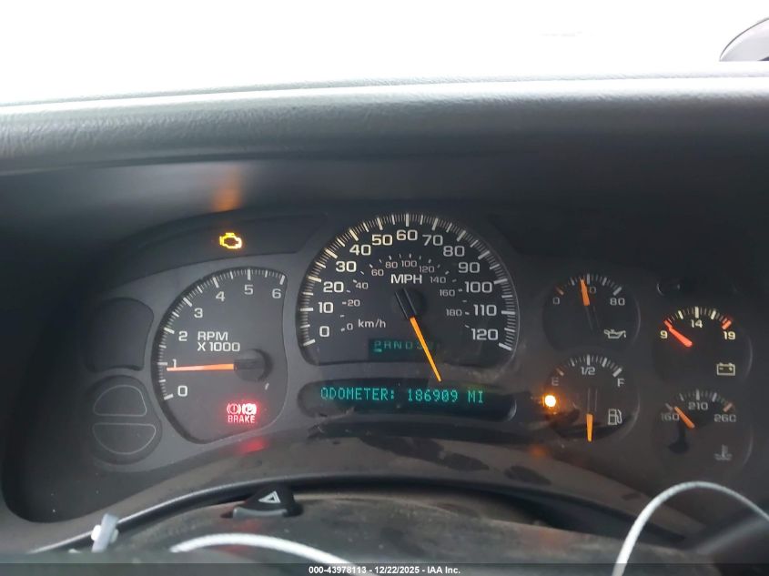 2004 Chevrolet Suburban 1500 Z71 VIN: 3GNFK16Z54G152848 Lot: 43978113