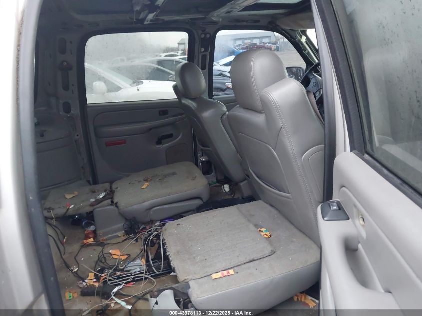 2004 Chevrolet Suburban 1500 Z71 VIN: 3GNFK16Z54G152848 Lot: 43978113