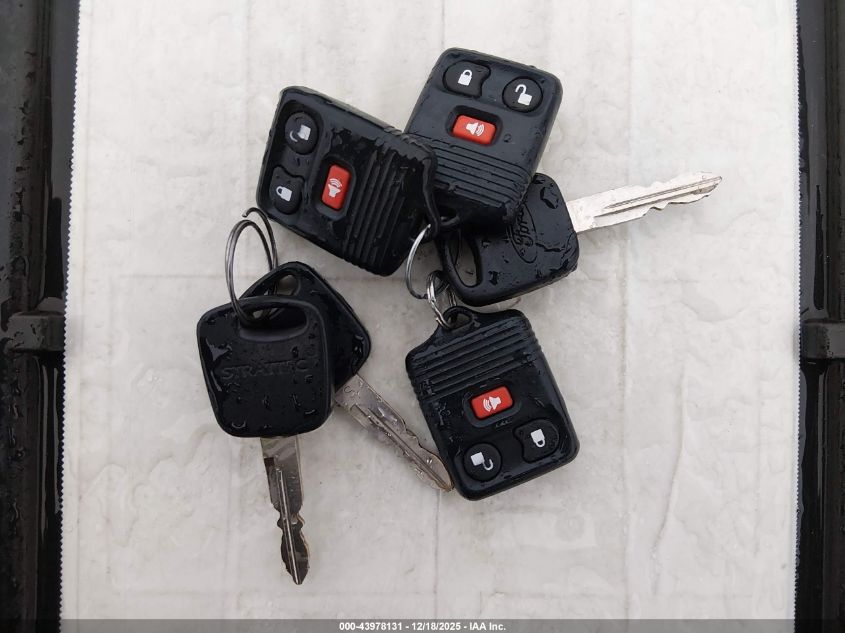 1998 Ford Explorer Eddie Bauer/Limited/Xl/Xlt VIN: 1FMZU34E8WUA03020 Lot: 43978131