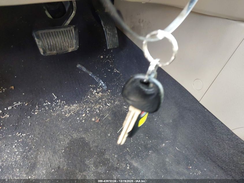 2011 Hyundai Santa Fe Limited V6 VIN: 5XYZKDAG0BG026731 Lot: 43978134