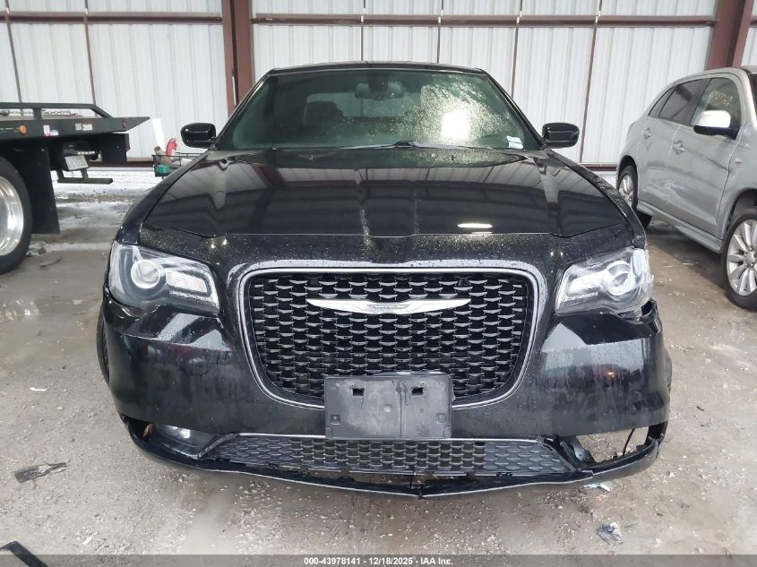 2015 Chrysler 300 300S VIN: 2C3CCAGG6FH757040 Lot: 43978141