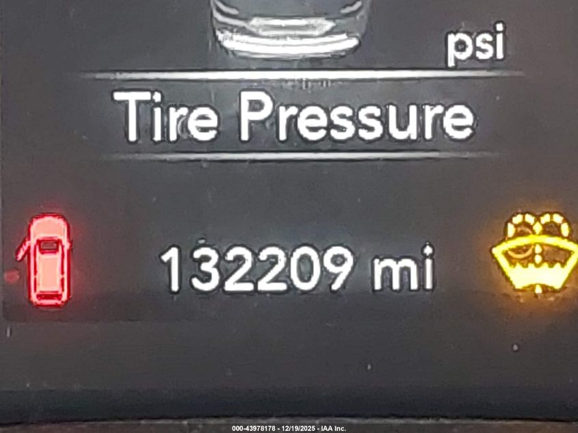 2019 Chrysler Pacifica Touring L VIN: 2C4RC1BG9KR673120 Lot: 43978178