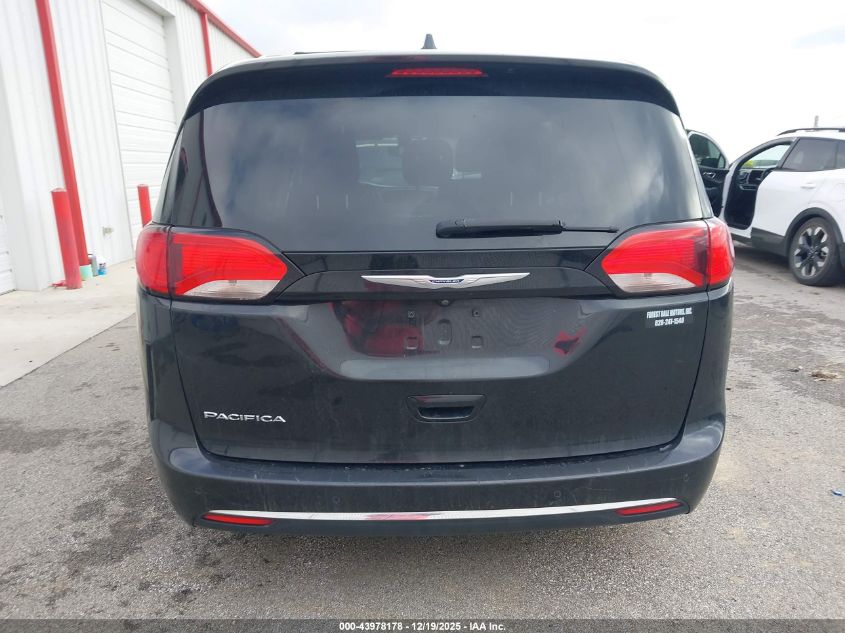 2019 Chrysler Pacifica Touring L VIN: 2C4RC1BG9KR673120 Lot: 43978178