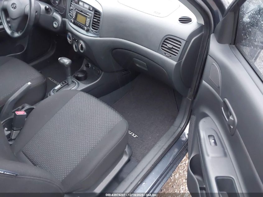 2008 Hyundai Accent Se VIN: KMHCN36C68U082866 Lot: 43978207