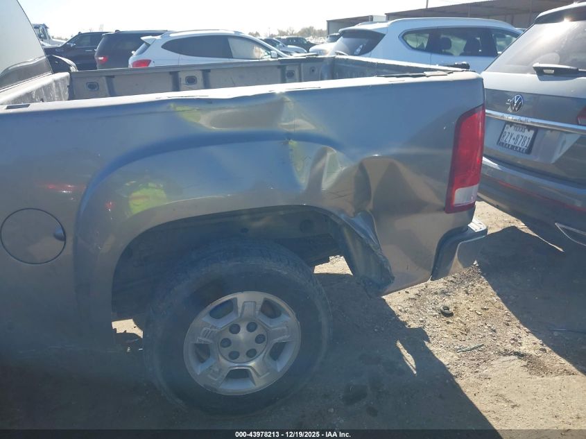 2007 GMC Sierra 1500 Work Truck VIN: 3GTEC13JX7G503306 Lot: 43978213