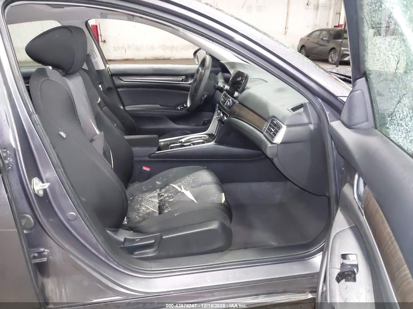 VIN 1HGCV3F44LA006670 2020 HONDA ACCORD HYBRID EX