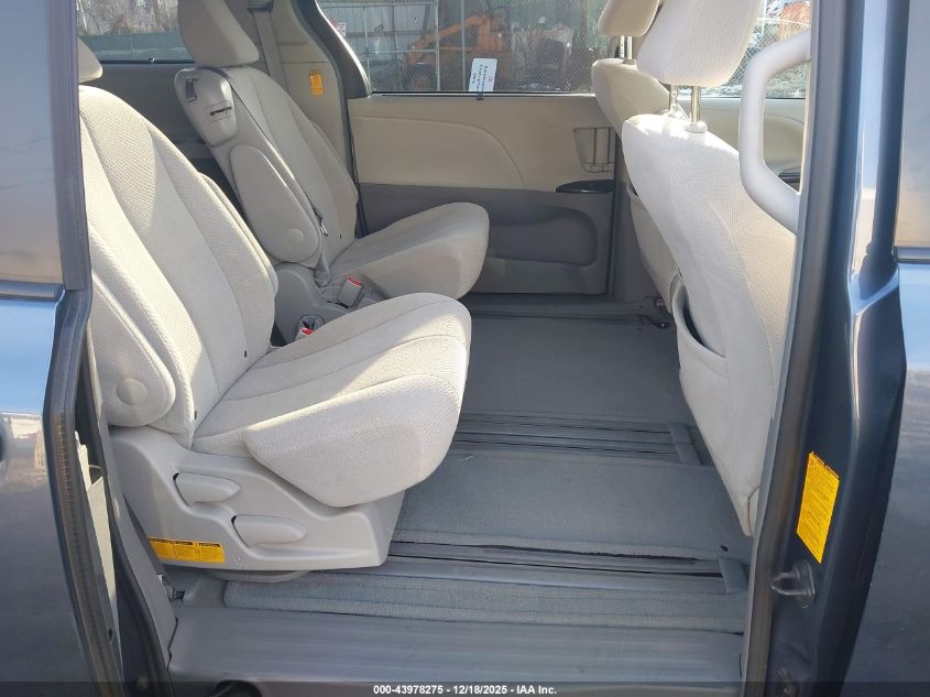 2014 Toyota Sienna Le V6 8 Passenger VIN: 5TDKK3DC1ES410979 Lot: 43978275