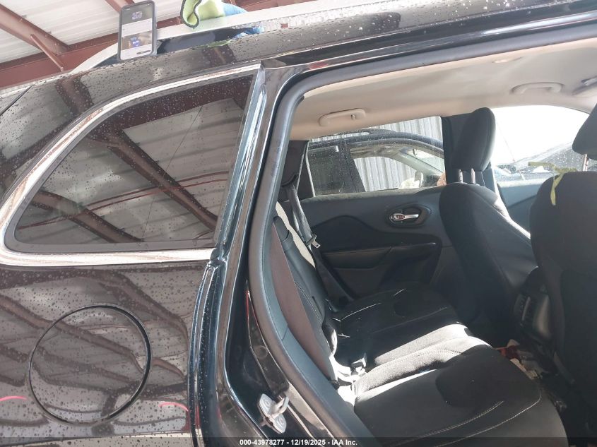 2016 Jeep Cherokee Latitude VIN: 1C4PJMCS3GW155553 Lot: 43978277