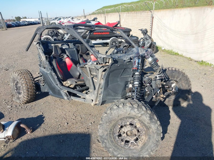 3JBVXAV24NE000277 CAN-AM MAVERICK X3 Photo 1